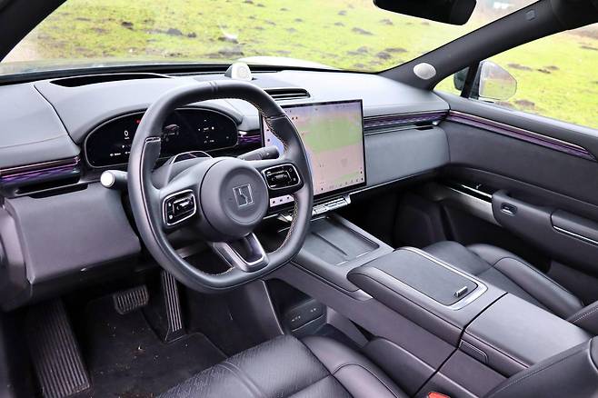 지커 7X 실내 / 출처=IT동아