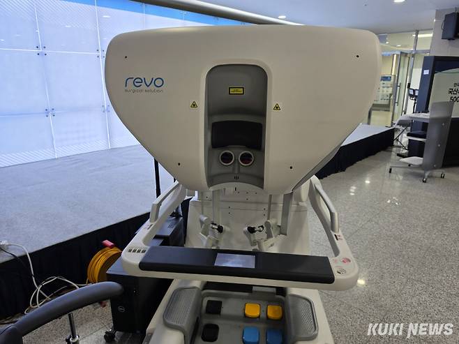 미래컴퍼니가 개발한 국산 로봇수술 장비 레보아이(Revo-i). 이찬종 기자