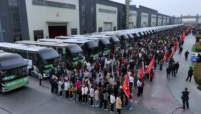 중국 제조업체 허난광산그룹이 직원 부모 4000명을 대상으로 무료 여행을 지원했다. [허난광산그룹]