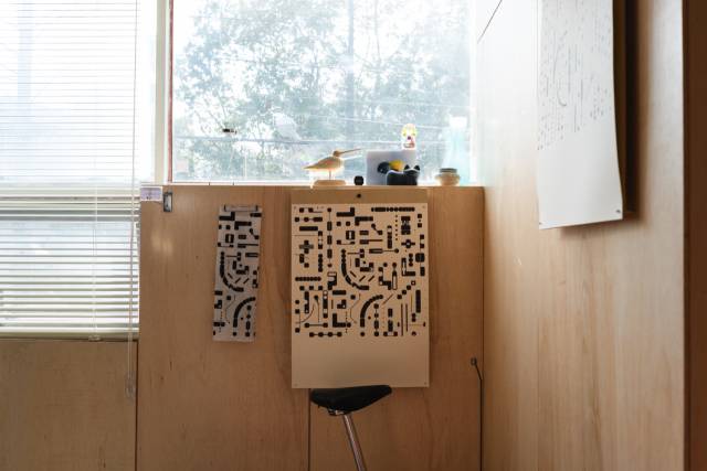 방상환 작가의 개인전 ‘템포‘가 열리고 있는 창원 도계동 사운드 펍 템포 전경.