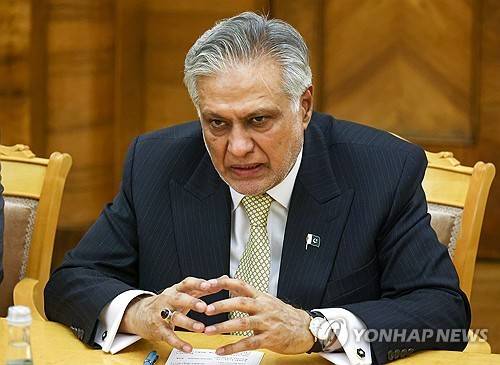 다르 파키스탄 부총리 겸 외무장관 〈사진=타스 통신 / 연합뉴스〉