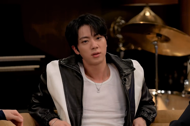 사진=위버스 라이브