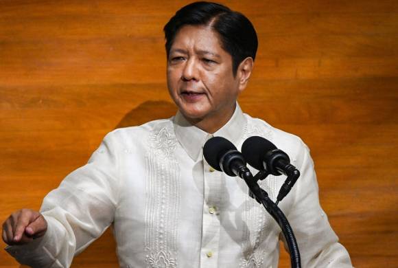 AFP=연합뉴스) 페르디난드 마르코스 필리핀 대통령이 마닐라 의회에서 국정연설을 하고 있다. [사진=AFP/연합뉴스]