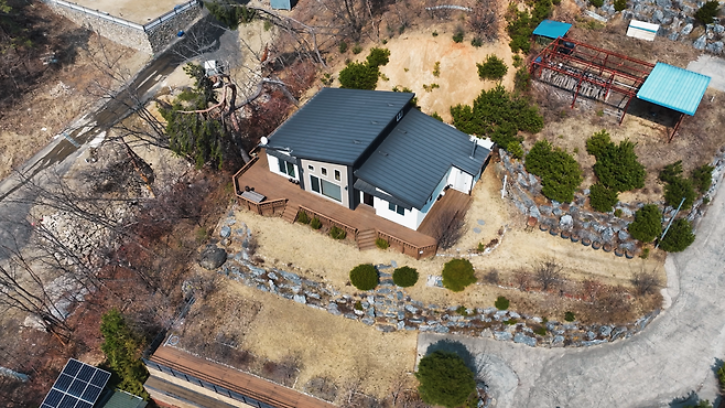 경기 양평군 용문면에 위치한 한 전원주택이 약 1억9500만원 최저입찰 가격으로 오는 4월 1일 경매시장에 나올 예정이다. 유종우 PD