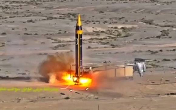 2023년 5월 이란이 공개한 ‘호람샤르-4’ 중거리 탄도미사일. 연합뉴스