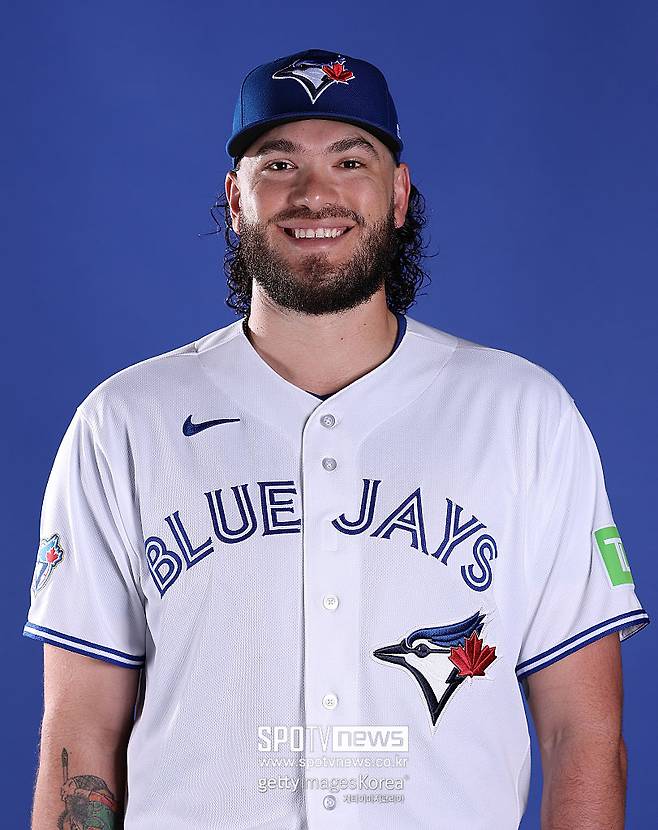 ▲ 토론토 블루제이스 유니폼을 입은 코디 폰세. 3년 3000만 달러 계약을 맺고 토론토 블루제이스 일원이 됐다.