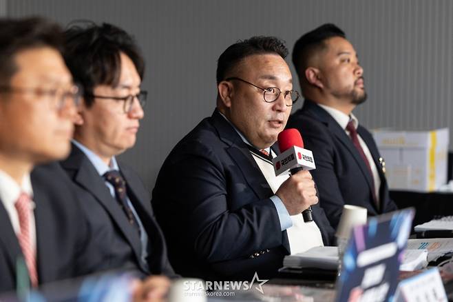 (서울=뉴스1) 이승배 기자 = 26일 서울 여의도 국민의힘 중앙당사에서 열린 '광역의원 비례 청년 공개 오디션'에서 이혁재 심사위원이 인사말하고 있다. 2026.3.26/뉴스1 Copyright (C) 뉴스1. All rights reserved. 무단 전재 및 재배포, AI학습 이용 금지. /사진=(서울=뉴스1) 이승배 기자