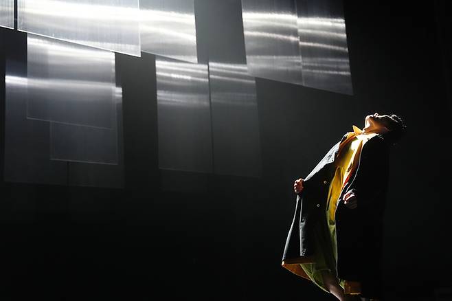 정길무용단의 큰 강물이 비로소 길(佶)을 열었다 공연 모습. <ⓒSang Hoon Ok, 대구문화예술회관 제공>