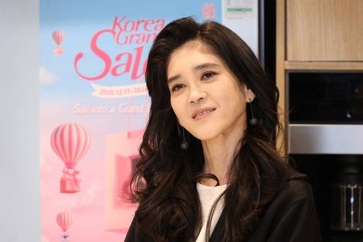 한국방문의해위원회 위원장인 이부진 신라호텔 대표이사가 지난 1월 22일 서울 영등포구 더현대 서울을 찾아 '2026 코리아그랜드세일' 체험행사인 '케이-소스 활용 한식 쿠킹클래스'에 참석하고 있다 . / 손진영기자 son@