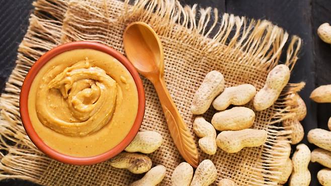 땅콩버터는 혈당 관리 및 심장 건강 증진에 도움을 주는 음식이다｜출처: 클립아트코리아