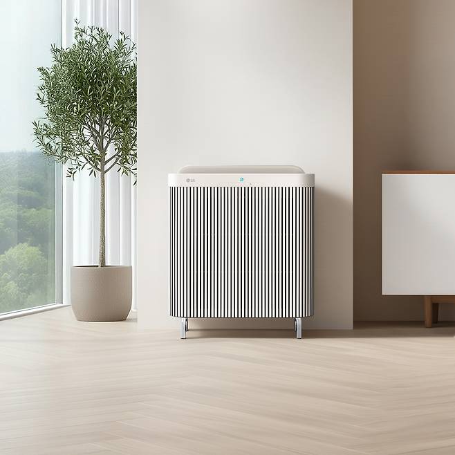 LG 퓨리케어 AI 오브제컬렉션 공기청정기 ‘월핏’ 제품 이미지.