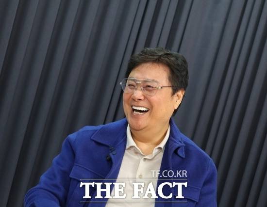 가수 남진은 '가요계 좌장'이자 '최고참 현역 가수'라는 수식어를 넘어 지금도 무대 위에서 살아 숨 쉬는 전설이다. 인터뷰를 통해 그는 자신의 건강 비결과 삶의 철학을 들려줬다. /이상빈 기자