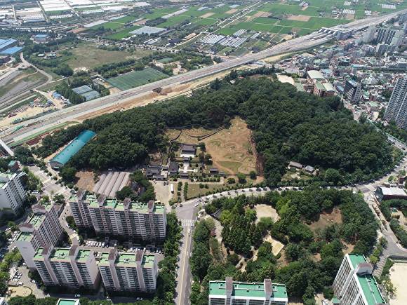 행주동·행신동 일대 토당근린공원 사업 대상지를 상공에서 바라본 전경. [사진=고양시]