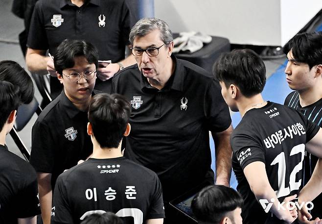 현대캐피탈 필립 블랑 감독. 사진 한국배구연맹