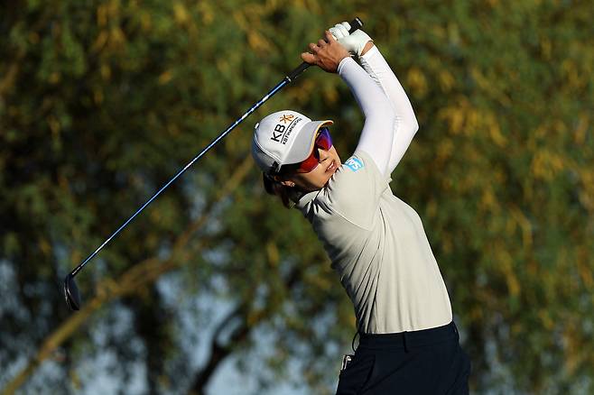 티샷을 하고 있는 전인지. 사진 제공=AFP연합뉴스