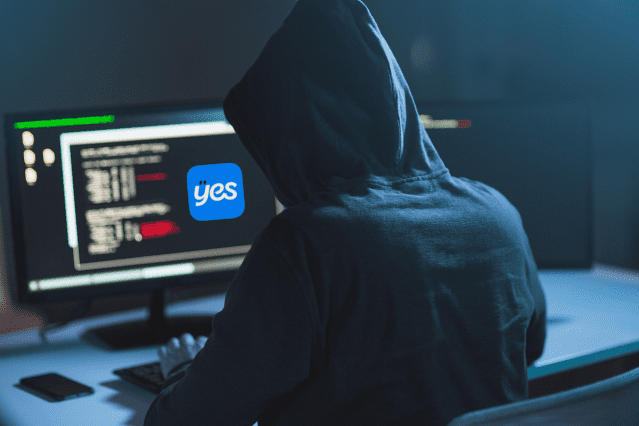 예스24는 지난해 랜섬웨어 공격을 받아 수일 간 서비스가 먹통됐다. 랜섬웨어란 해커가 컴퓨터 시스템에 대하여 사용자가 정상적으로 사용하지 못하도록 만든 후 이를 볼모로 잡고 금전을 요구하기 위해 퍼뜨리는 악성 파일을 뜻한다.