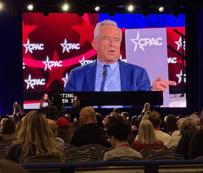 로버트 F. 케네디 주니어 보건복지부 장관이 28일 텍사스 그레이프바인에서 열린 보수정치행동회의(CPAC)에서 연설을 하고 있다. /그레이프바인(텍사스주)=김은중 특파원