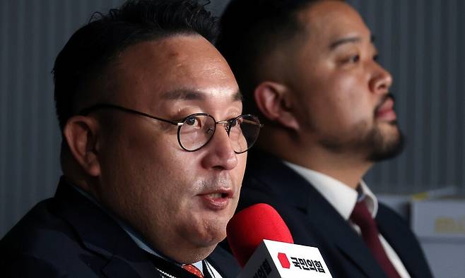 국민의힘 광역의원 비례 청년 공개 오디션 심사위원인 개그맨 이혁재가 26일 서울 영등포구 여의도 중앙당사에서 열린 본선 심사에 앞서 모두발언을 하고 있다. 연합뉴스