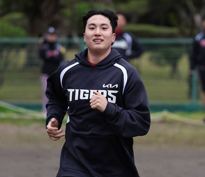 일본 스프링캠프 중 훈련하는 정해영의 모습. KIA 제공