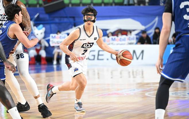 [서울=뉴시스] 프로농구 부산 KCC의 허훈. (사진=KBL 제공)