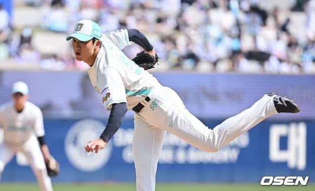 NC 다이노스 구창모가 28일 두산 베어스와 홈 개막전에서 역투를 펼치고 있다.