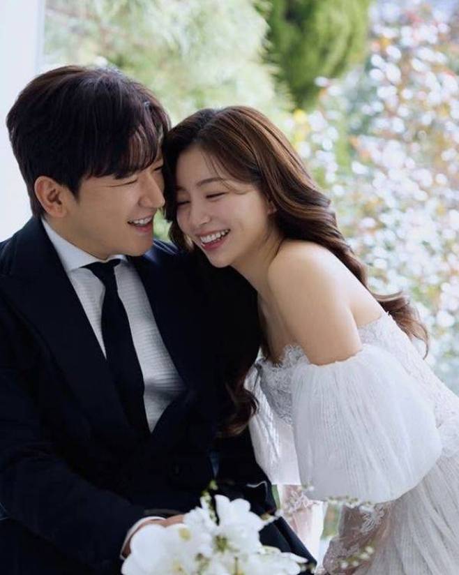 이민우 이아미 결혼사진