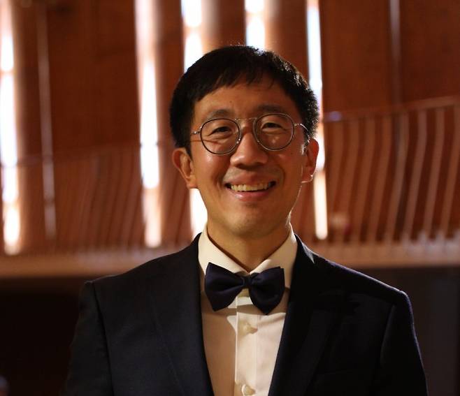 4년마다 열리는 ICM은 수학계 올림픽으로 불리며 대회 첫날 수학계 최고 영예인 필즈상 시상식이 열린다. 2022년에는 러시아 개최 예정이었으나 우크라이나 침공으로 핀란드에서 개최됐으며 한국계 수학자 허준이 프린스턴대 교수가 필즈상을 받았다. 수학동아 제공