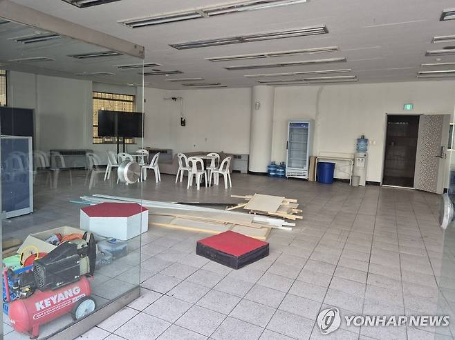 '대구시장 출마' 김부겸 대구 선거사무소는 (대구=연합뉴스) 박세진 기자 = 29일 대구 달서구 두류네거리 한 건물에 대구시장 선거에 출마하는 김부겸 전 총리의 선거사무소가 공사 중에 있다. 김 전 총리는 건물 3개 층을 사용할 것으로 전해졌다. 2026.3.29 psjpsj@yna.co.kr