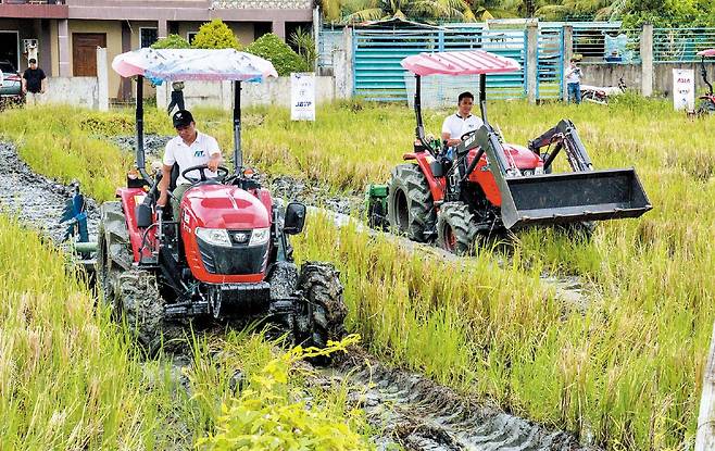 TYM은 필리핀 정부와 협력해 2024~2025년 총 1870대(약 350억원 규모)의 트랙터를 수출하며 농업 현대화를 체계적으로 이끄는 ‘국가적 파트너’로 확고히 자리매김했다.