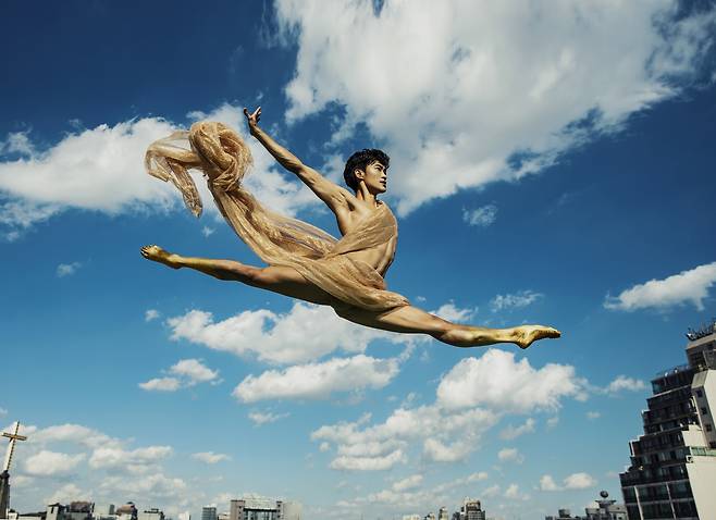 세계 최고의 발레단인 러시아 상트페테르스부르크 마린스키 발레의 수석 무용수 김기민. /사진가 Baki