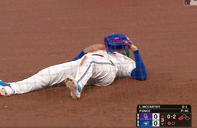 메이저리그 복귀전 수비 중 부상을 당한 코디 폰세. 사진=MLB닷컴 중계 영상 캡