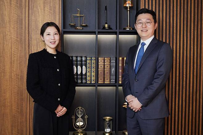 법무법인 재현의 박희현 변호사(왼쪽)와 김정세 변호사.