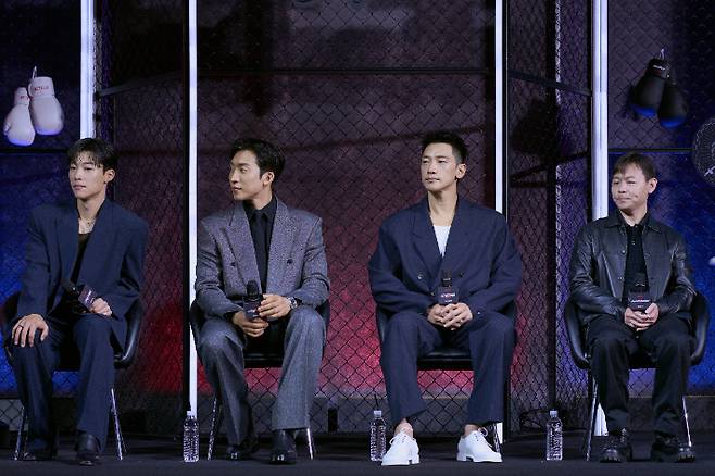 좌측부터 우도환, 이상이, 정지훈, 김주환 감독. 넷플릭스 제공