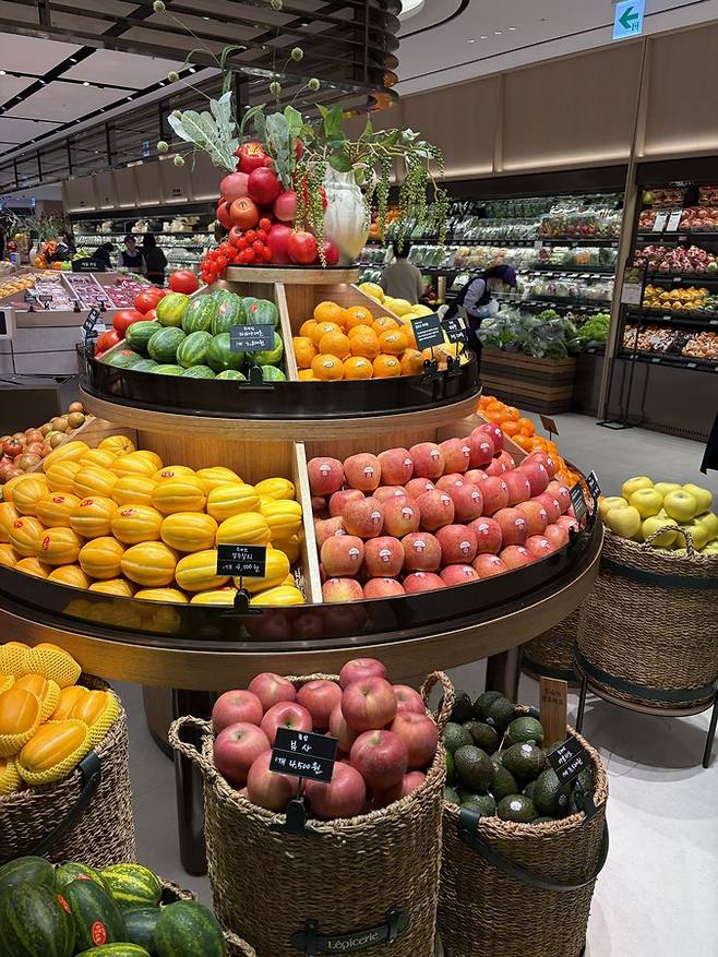 롯데백화점 노원점 프리미엄 식료품점 '레피세리'의 과일 코너. /사진= 나유영 MTN 수습기자