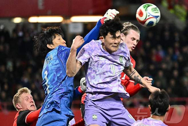 오스트리아를 상대로 한국의 역습은 쉽지 않았다. ⓒ AFP=뉴스1