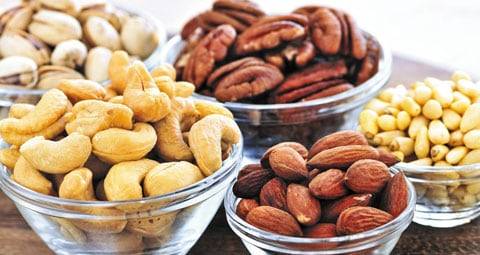 31일 미국심장협회는 견과류 등 식물성 단백질의 비중을 높이도록 권고한 식생활 지침을 발표했다. /조선일보DB
