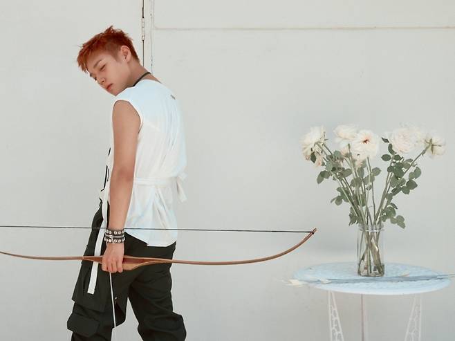 [사진 = YY엔터테인먼트 제공]