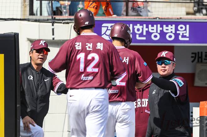 설종진 키움 히어로즈 감독이 정식 부임 뒤 정규시즌 첫 승리를 거뒀다. 사진=키움 히어로즈