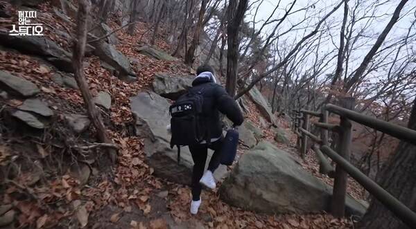 ▲TBS 다큐멘터리 '꺼지지 않는 스튜디오' 화면 중 갈무리. 사진출처=TBS 유튜브.