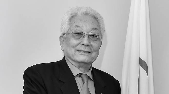 북한 장웅 전 IOC 위원이 지난달 29일 사망했다. 장 전 위원의 부고 사실을 알린 IOC 홈페이지에 게재된 장 전 위원 사진. IOC 홈페이지