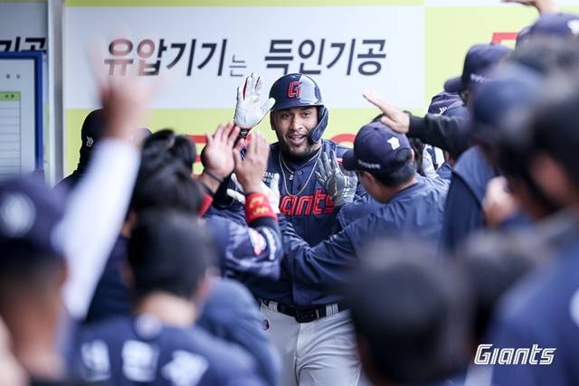 레이예스. 사진=롯데 제공