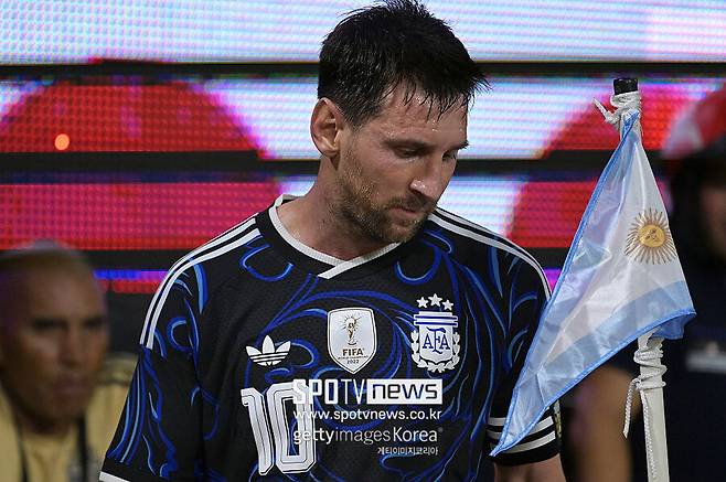 ▲ 아르헨티나는 유로 우승팀인 스페인과 맞붙는 이벤트전을 준비했다. 그러나 미국과 이스라엘의 이란 공습으로 중동 개최가 불가능해져 취소됐다. 아르헨티나는 대안으로 약체들과 평가전을 잡아 큰 비판을 듣고 있다.