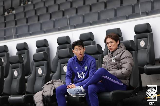 ▲ 한국이 자랑하는 공격수 손흥민이 월드컵의 해인 2026년 들어 무득점이 길어지고 있다. 소속팀과 대표팀 포함 11경기에서 1골에 머문다. 그 1골도 페널티킥 득점이라 10경기가 넘도록 필드골이 없다.&nbsp;ⓒ대한축구협회