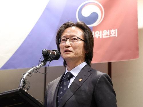 간담회하는 주병기 공정위원장