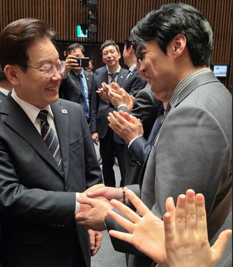 이재명 대통령과 한준호 더불어민주당 의원〈사진=한준호 의원 페이스북〉