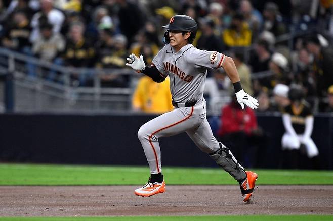 이정후가 2일(한국 시간) 미국 캘리포니아주 샌디에이고 펫코파크에서 열린 2026 메이저리그(ML) 정규시즌 샌디에이고전에 6번 우익수로 선발 출전해 1볼넷 1삼진을 기록했다. 사진 | 샌디에이고=AFP 연합뉴스