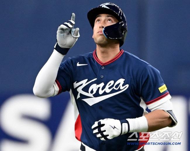 3일 일본 오사카 교세라돔에서 열린 WBC(월드베이스볼클래식) 한국과 오릭스 버팔로스의 경기. 5회초 위트컴이 솔로홈런을 치고 기뻐하고 있다. 오사카(일본)=허상욱 기자wook@sportschosun.com/2026.03.03/
