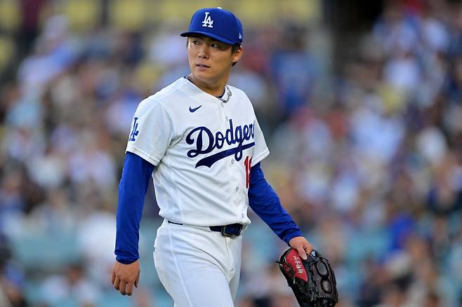 Apr 1, 2026; Los Angeles, California, USA; Los Angeles Dodgers pitcher Yoshinobu Yamamoto (18) on the mound in the fifth inning against the Cleveland Guardians at Dodger Stadium. Mandatory Credit: Jayne Kamin-Oncea-Imagn Images
<저작권자(c) 연합뉴스, 무단 전재-재배포, AI 학습 및 활용 금지>