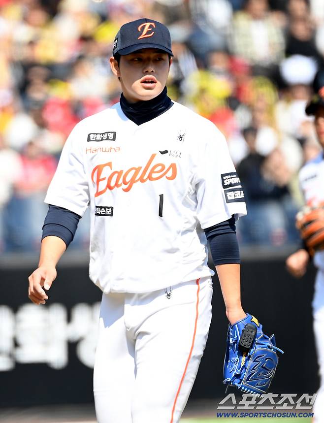 20일 대전한화생명볼파크에서 열린 KIA와 한화의 시범경기, 2회초 투구를 마친 한화 문동주가 더그아웃으로 향하고 있다. 대전=허상욱 기자wook@sportschosun.com/2026.03.20/