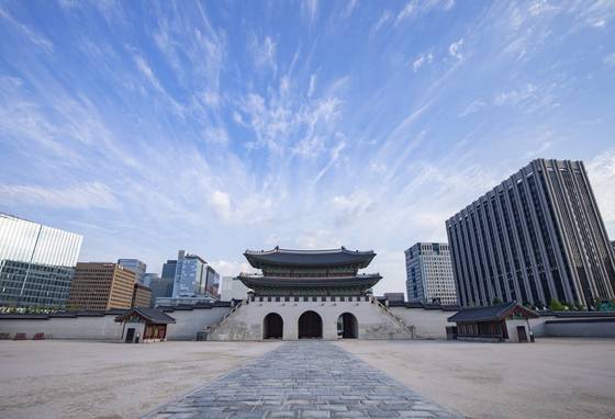 서울시가 2년 연속 아시아 최고 레저도시로 뽑혔다. 사진은 서울 종로구 광화문. [사진 서울관광재단]